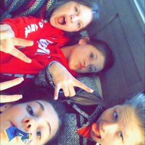 Meet your Posher, Emily